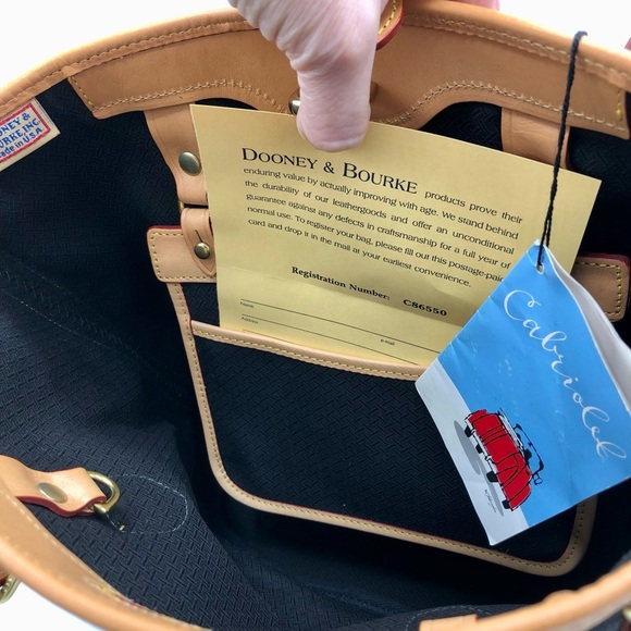 Dooney & Bourke heavy twill tote from the Cabriolet Collection - Picture 6 of 7